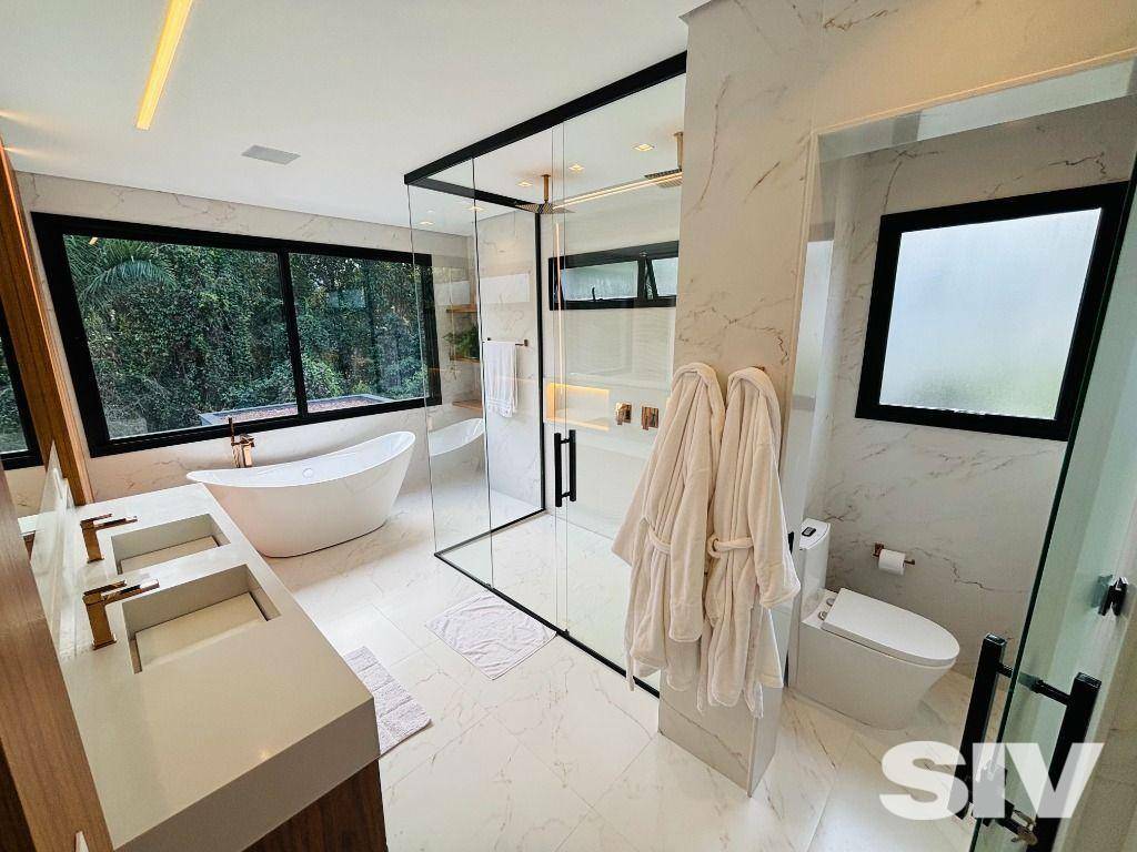 Casa a Venda em RIVIERA DE SÃO LOURENÇO, BERTIOGA