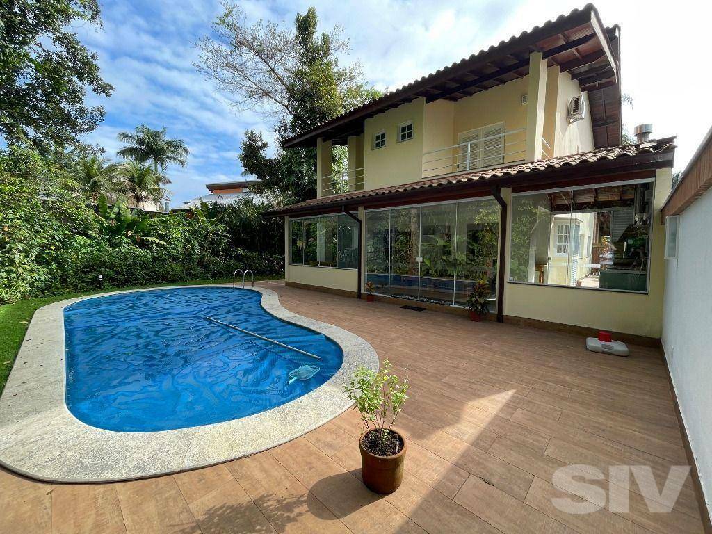 Casa a Venda em RIVIERA DE SÃO LOURENÇO, BERTIOGA