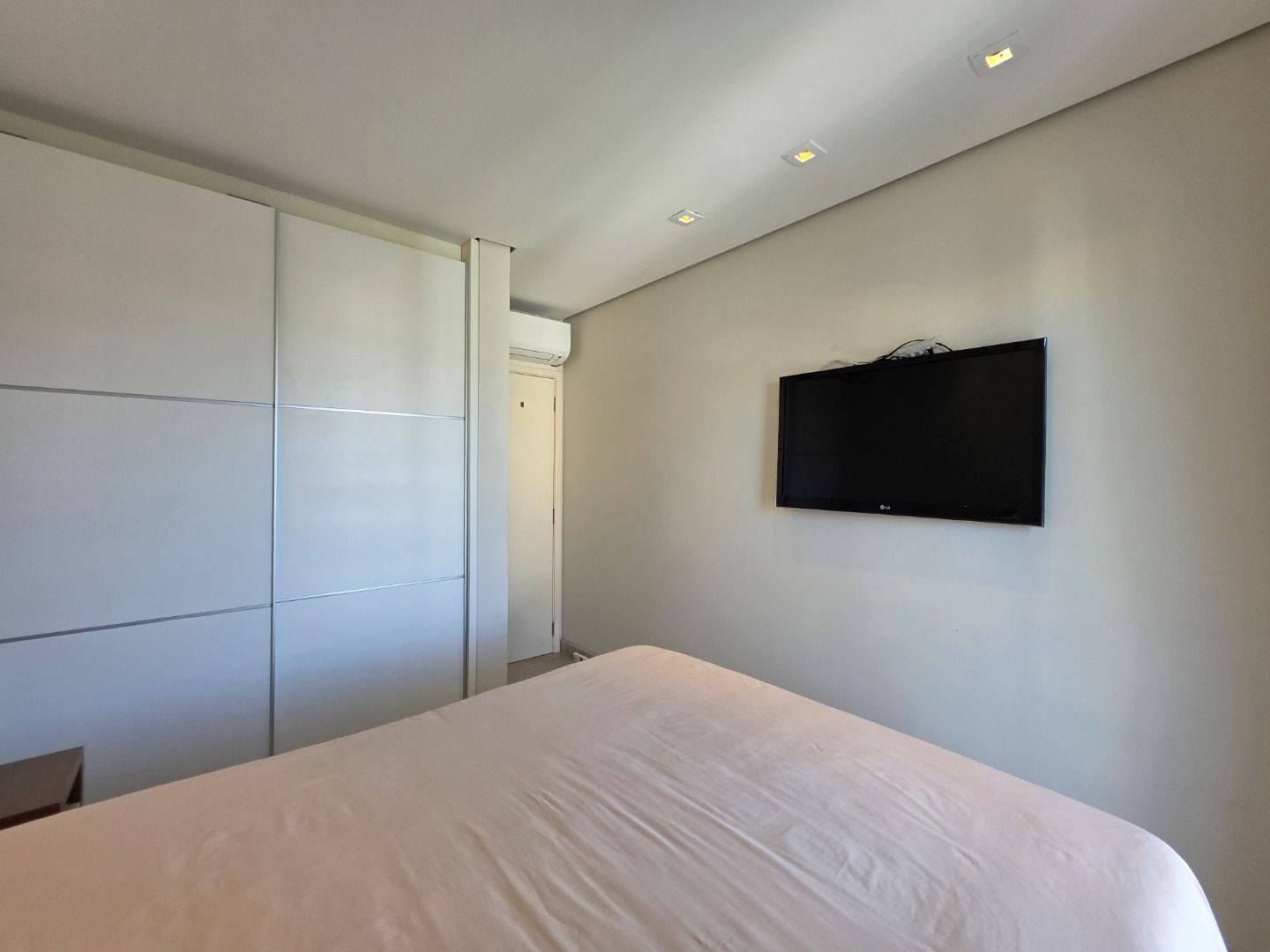 Apartamento a Venda em RIVIERA DE SÃO LOURENÇO, BERTIOGA